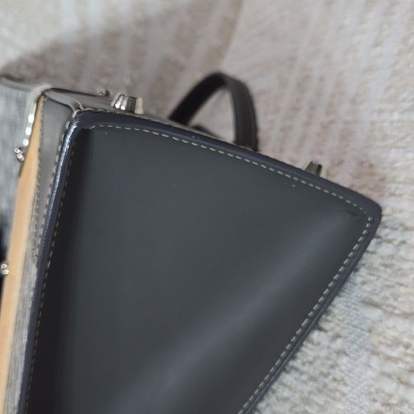 GOYARD Grey  Saigon Structure PM Goyardine Palladium Hardware - Picture 7 of 16